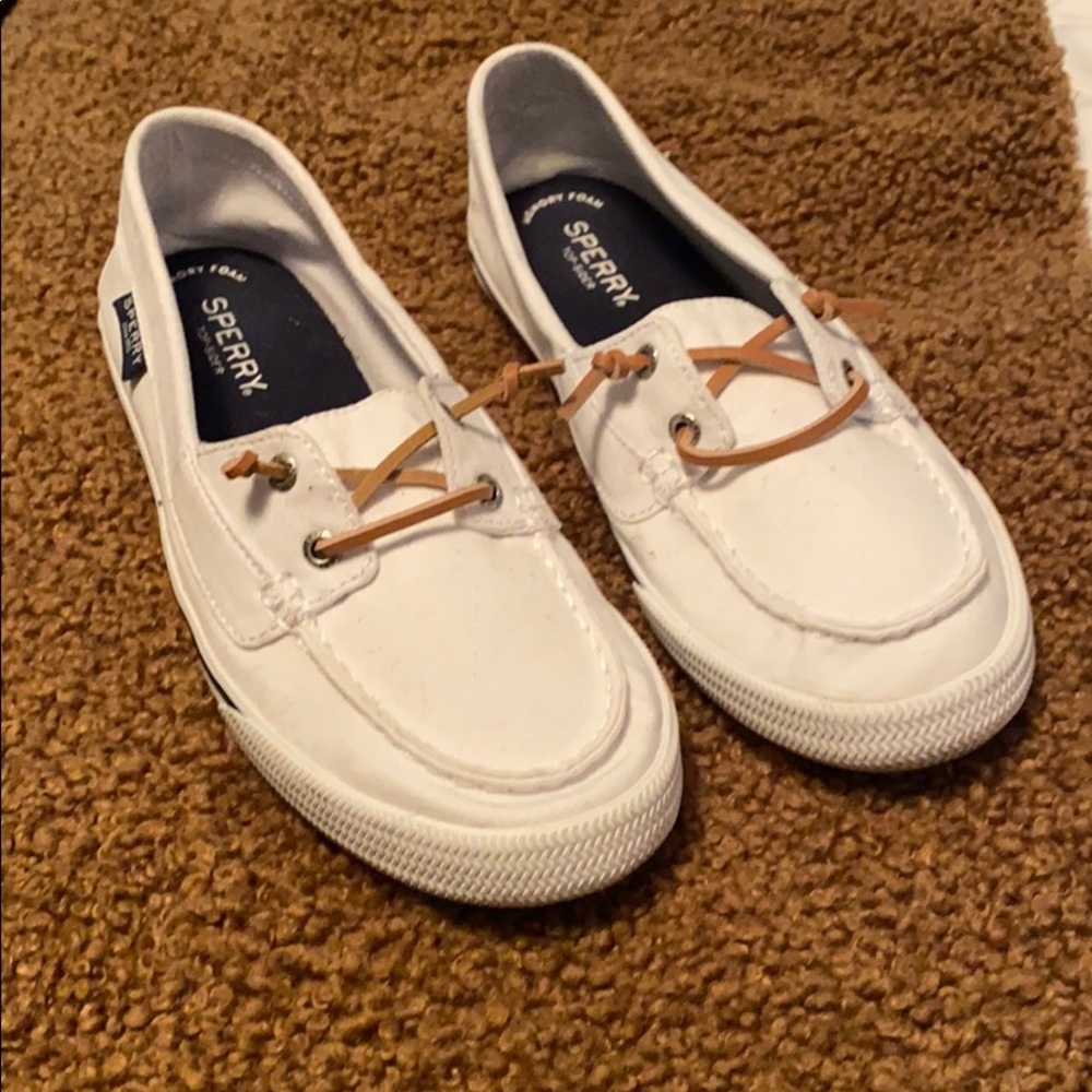 Sperry slip on shoes